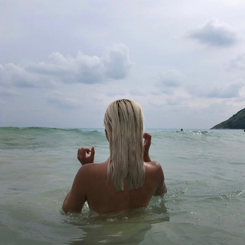 Destroy Lonely - Tokyoto